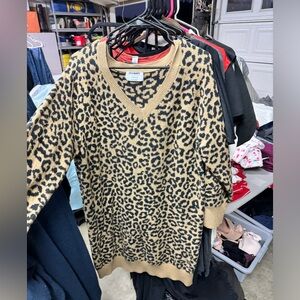Old Navy. Size Large. Sweater Dreas